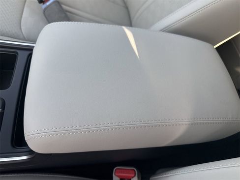 New 2025 Kia Sorento S image 40