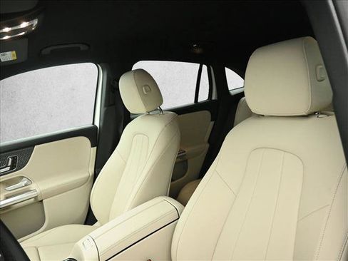 Certified 2026 Mercedes-Benz GLA 250 4MATIC image 9