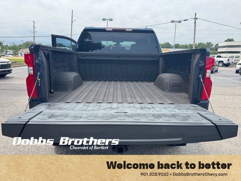 Used 2021 Chevrolet Silverado 1500 Custom Trail Boss w/ Safety Confidence Package AWD/4WD image 38