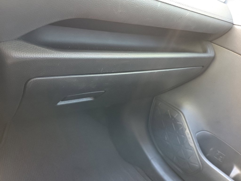 Used 2020 Toyota RAV4 LE FWD image 44