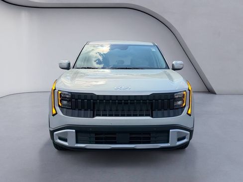 New 2027 Kia Seltos LX FWD image 8