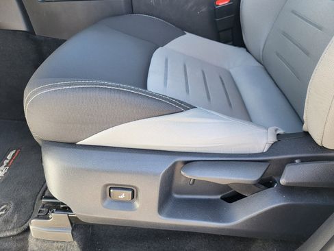 Used 2025 Toyota Tacoma TRD Off-Road image 25