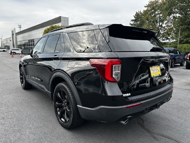 Certified 2023 Ford Explorer ST-Line w/ Class IV Trailer Tow Package AWD/4WD image 7