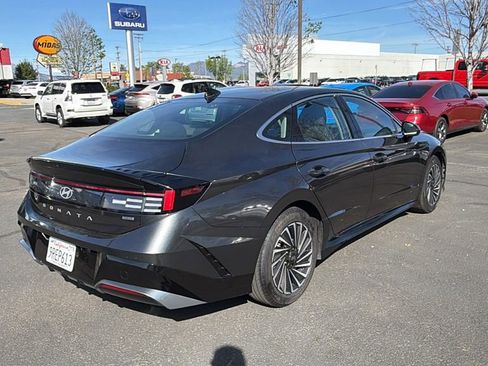 Used 2025 Hyundai Sonata SEL FWD image 4