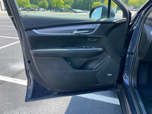 Used 2018 Cadillac XT5 Luxury w/ Driver Awareness Package FWD image 23