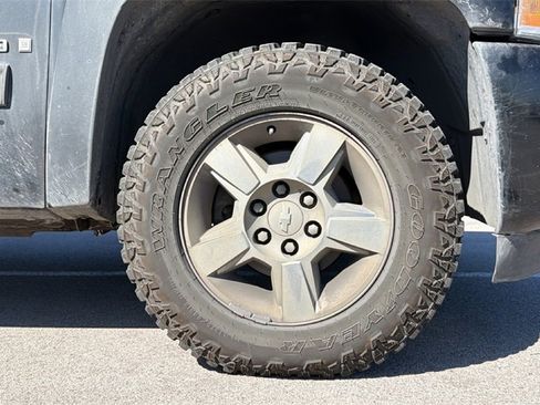 Used 2009 Chevrolet Silverado 1500 LTZ w/ LTZ Plus Package image 4