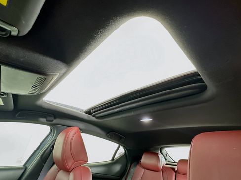 Used 2024 MAZDA MAZDA3 s image 25