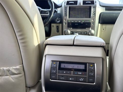 Used 2021 Lexus GX 460 Premium image 16