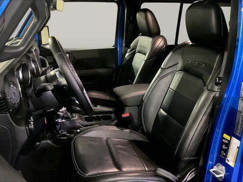 Used 2021 Jeep Wrangler Unlimited Sahara AWD/4WD image 8