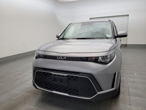 Used 2025 Kia Soul LX image 15