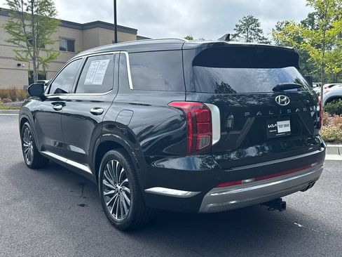Used 2023 Hyundai Palisade Calligraphy FWD image 5