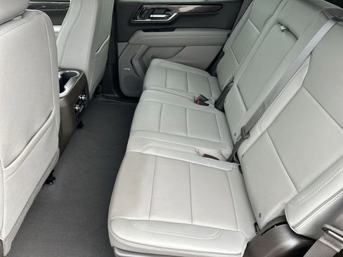 Used 2025 GMC Yukon Elevation image 26