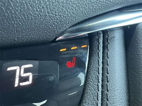 Certified 2022 Cadillac XT5 Premium Luxury image 49