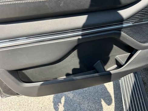 Used 2023 Jeep Grand Wagoneer Series II w/ Flexible Seating Group AWD/4WD image 34