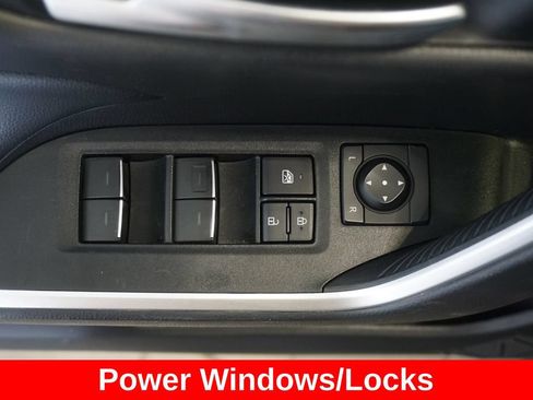 Used 2025 Toyota RAV4 XLE AWD/4WD image 5