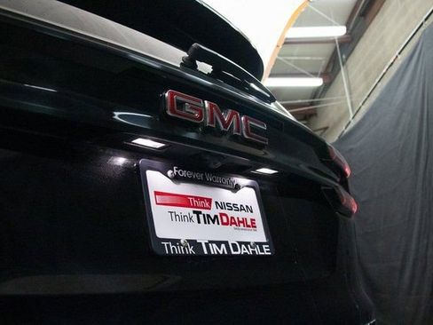 Used 2024 GMC Acadia Elevation image 13