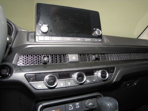 Certified 2025 Honda CR-V EX image 7