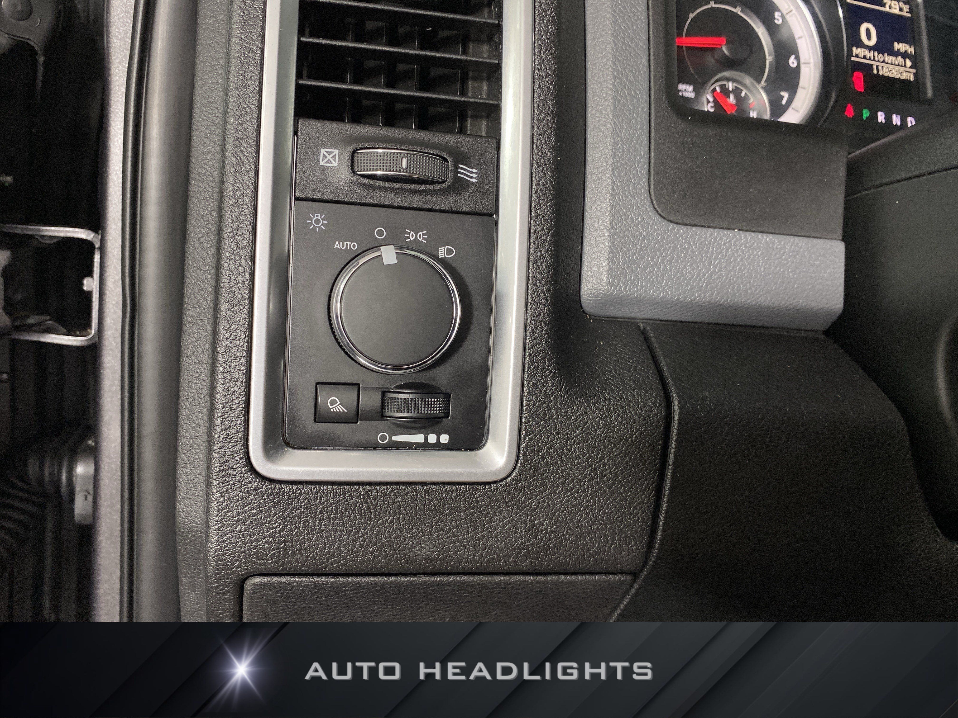 Used 2017 RAM 1500 Classic SLT RWD image 20