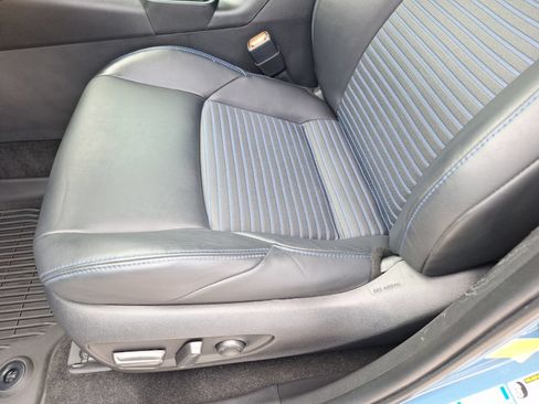 Used 2022 Toyota RAV4 XSE AWD/4WD image 16