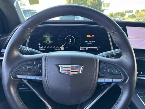 Used 2023 Cadillac Escalade ESV Sport Platinum w/ LPO, ONYX Package image 31