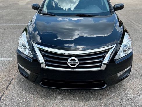 Used 2014 Nissan Altima 2.5 S w/ Display Audio Package image 25