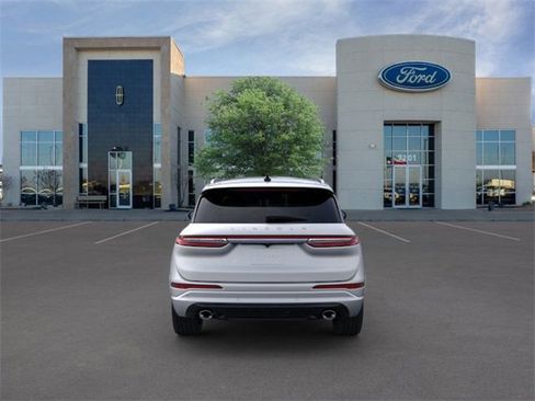 New 2024 Lincoln Corsair Grand Touring image 5