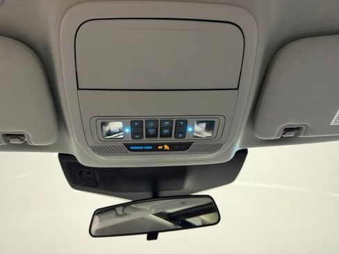 Used 2022 Ford Explorer XLT w/ Equipment Group 202A AWD/4WD image 39