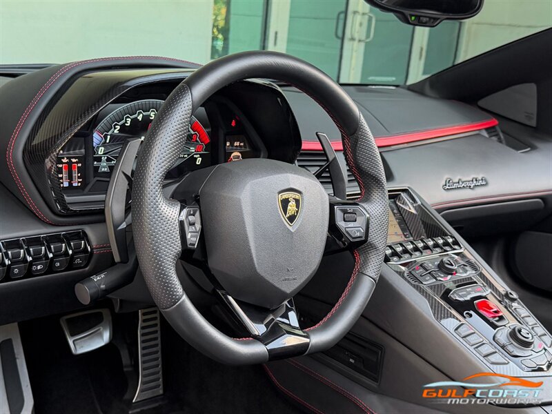 Used 2019 Lamborghini Aventador S AWD/4WD image 14