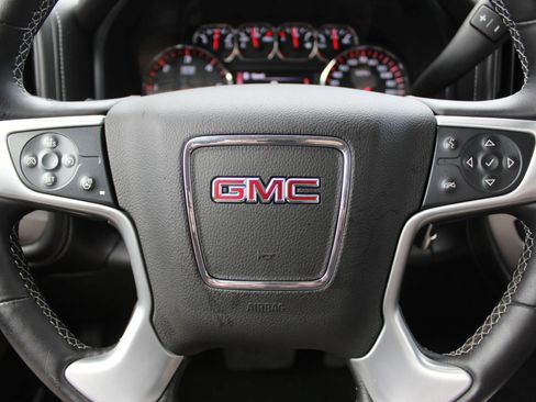Used 2014 GMC Sierra 1500 SLT w/ SLT Preferred Package AWD/4WD image 17