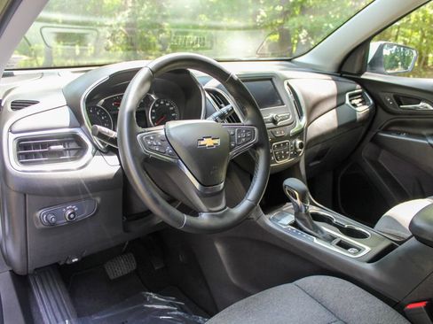 Used 2024 Chevrolet Equinox LT image 11