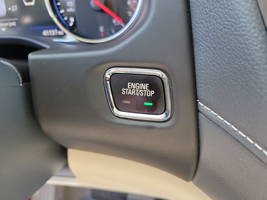 Used 2020 GMC Acadia Denali w/ Technology Package FWD image 30