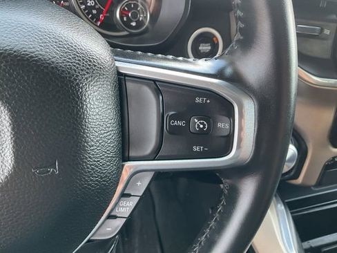 Used 2022 RAM 1500 Laramie AWD/4WD image 12