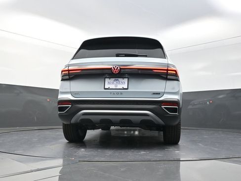 New 2026 Volkswagen Taos SEL image 25