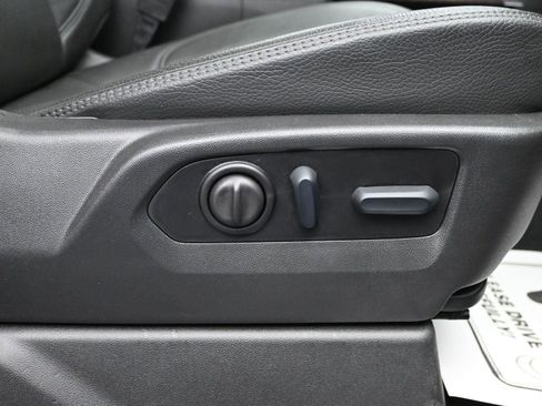 Used 2023 GMC Sierra 3500 Denali w/ Denali Ultimate Package image 12