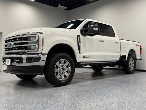 Certified 2024 Ford F250 Lariat w/ Lariat Ultimate Package AWD/4WD image 5