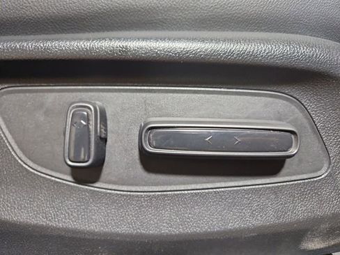 Used 2025 Honda CR-V Sport Touring image 34