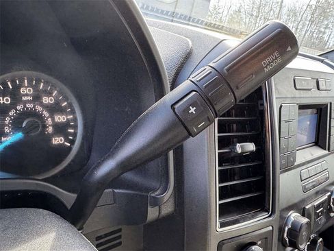 Used 2018 Ford F150 XLT image 6