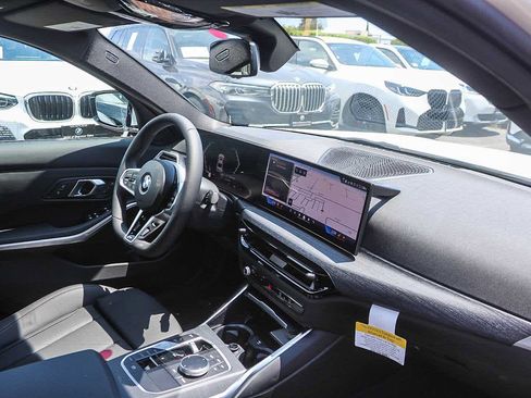 New 2026 BMW 330i Sedan w/ M Sport Package RWD image 15