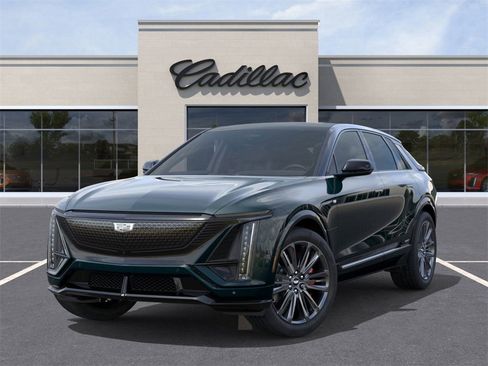 New 2026 Cadillac Lyriq V image 6