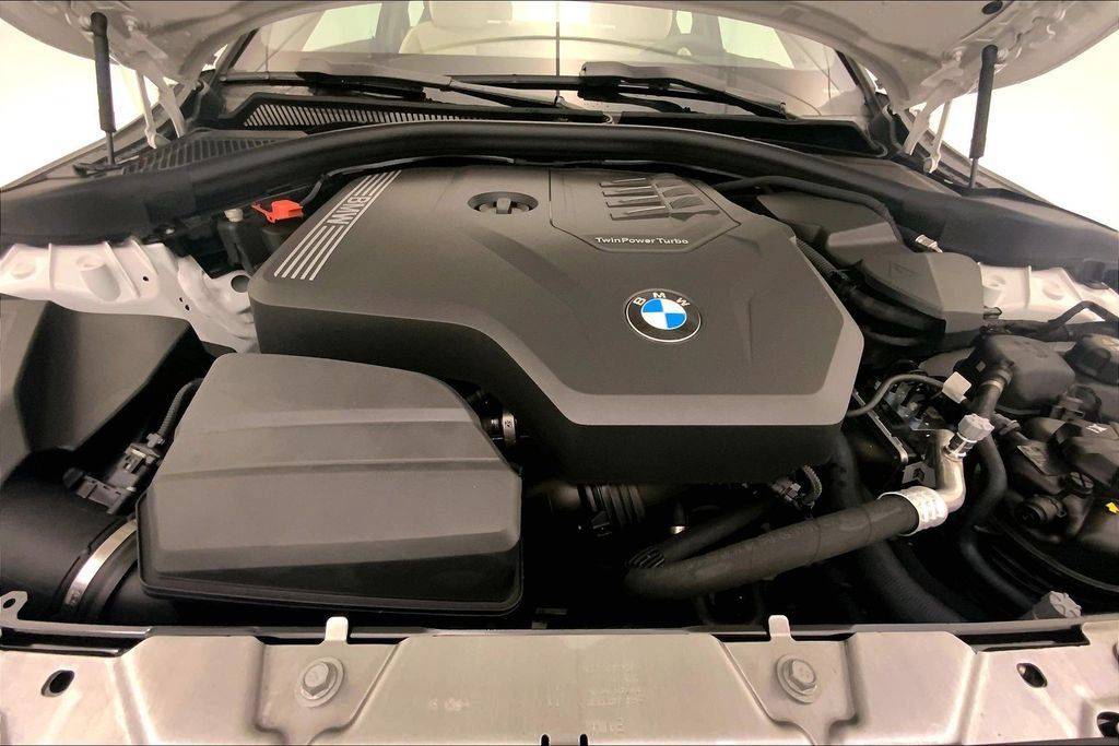 Used 2025 BMW 230i xDrive Coupe w/ Premium Package AWD/4WD image 8
