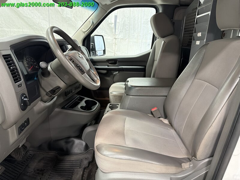 Used 2020 Nissan NV 3500 SV w/ Back Door Glass Package RWD image 17