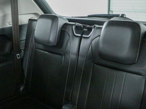 Used 2023 Volkswagen Tiguan SE FWD image 25
