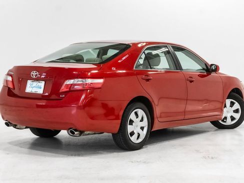 Used 2009 Toyota Camry LE FWD image 24
