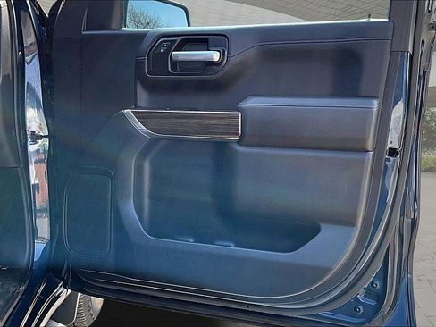 Used 2020 Chevrolet Silverado 1500 LT w/ Texas Edition image 18