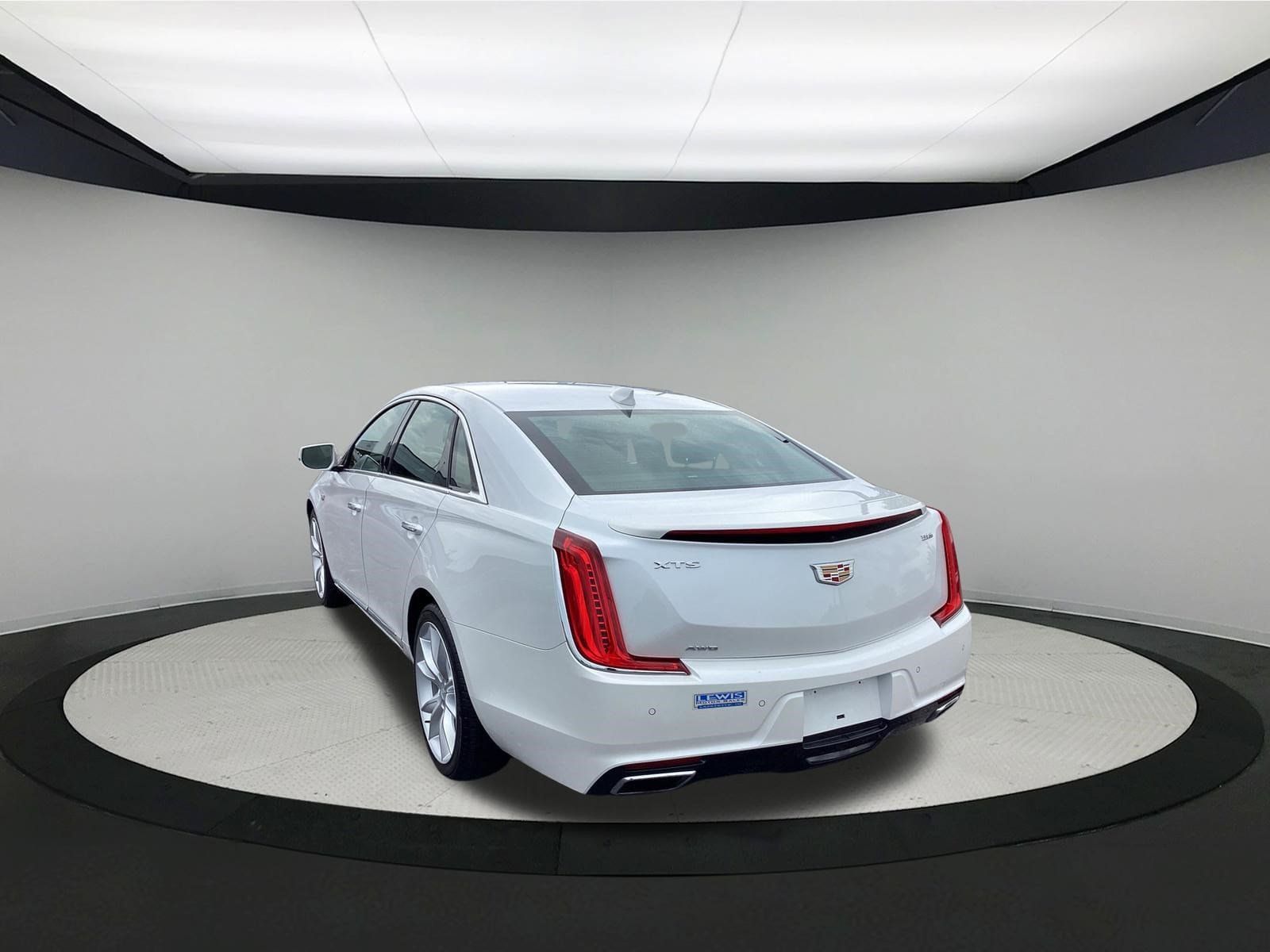 Used 2019 Cadillac XTS Premium Luxury AWD/4WD image 6