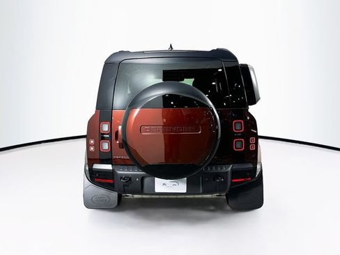 New 2026 Land Rover Defender 90 X-Dynamic SE AWD/4WD image 6