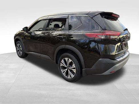 Used 2022 Nissan Rogue SV image 5