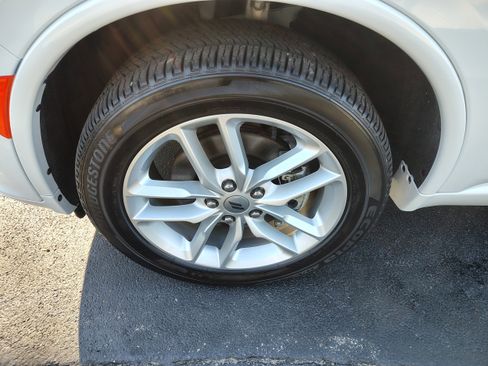 Certified 2024 Dodge Durango GT image 3