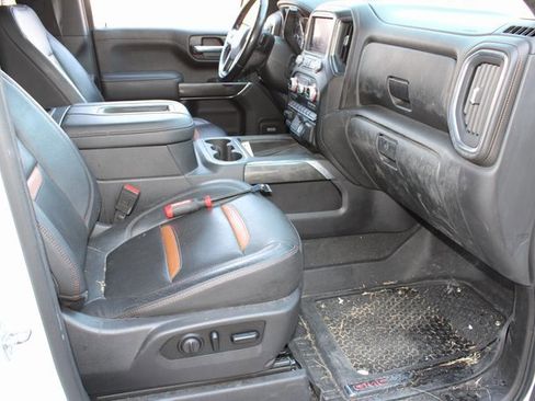 Used 2021 GMC Sierra 1500 AT4 w/ Technology Package image 17
