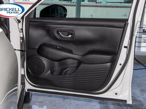 Used 2025 Honda HR-V Sport image 11